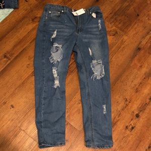 Adorable mom-styles ripped jeans!! :)